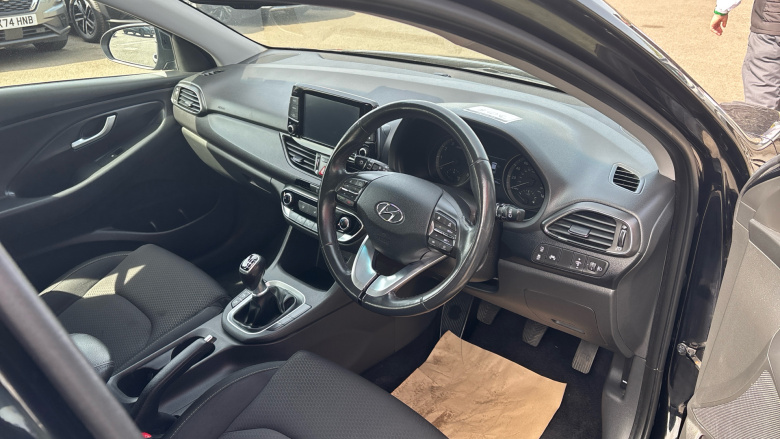 Hyundai i30 1.0T GDI SE Nav 5dr Petrol Hatchback